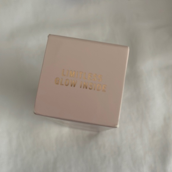 Brand New Full Size JLO Beauty: That JLO Glow In A Multitasking Serum 1.5oz - Picture 7 of 7